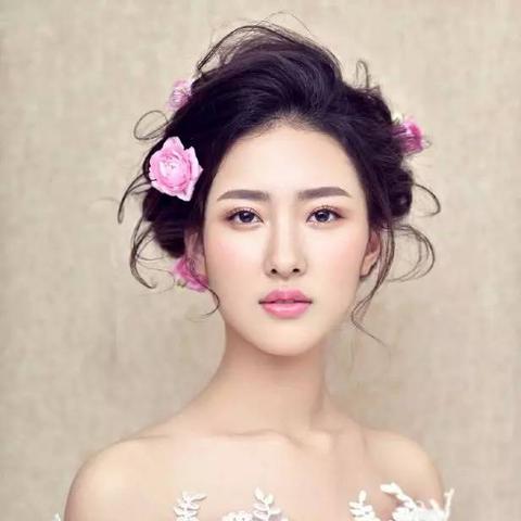 最新新娘头饰流行趋势，打造魅力造型
